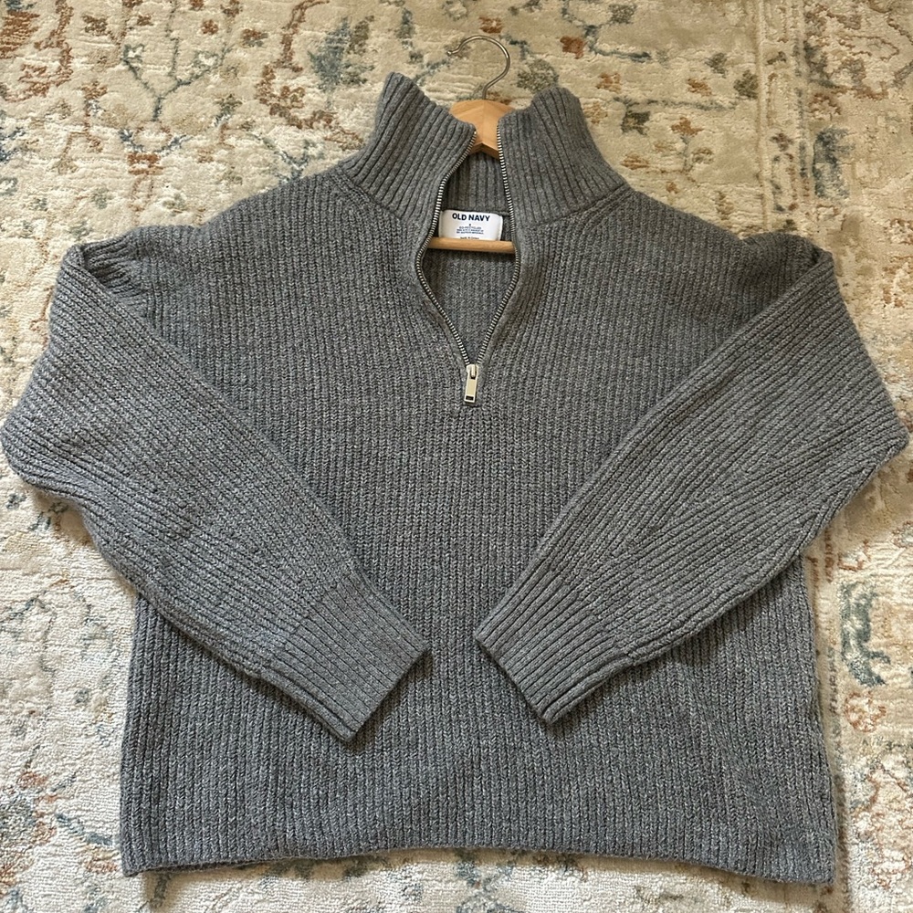 Old Navy Charcoal Zip-Up Women’s Sweater
